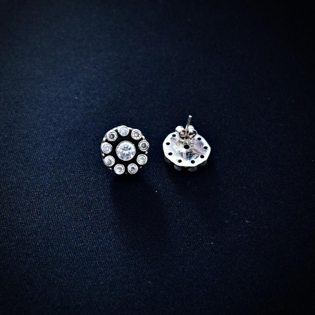 Zircon circle earrings in Silver 2